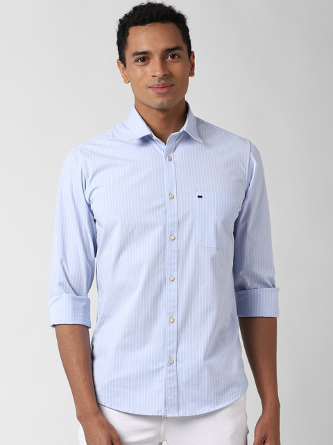 

Peter England Casuals Men Blue Slim Fit Solid Casual Shirt