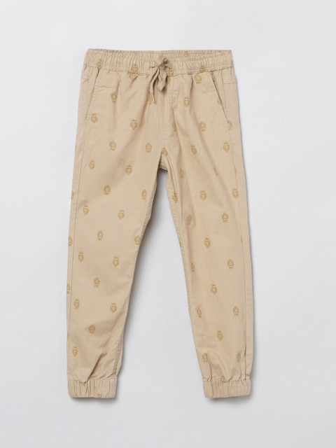 

max Boys Beige Printed Joggers Trousers