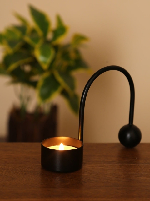 

Amoliconcepts Black Solid Minimal Tea Light Candle Holder