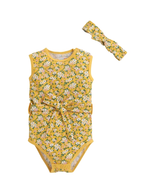 

BUMZEE Girls Yellow & White Floral Printed Pure Cotton Bodysuit