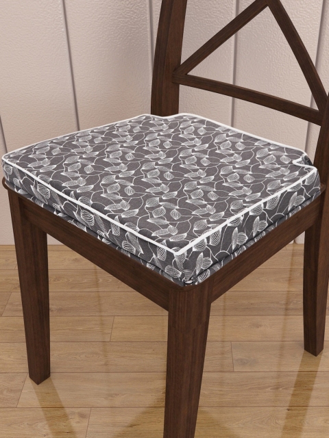 

Home Centre Grey & White Printed Foam Single Chair Pad