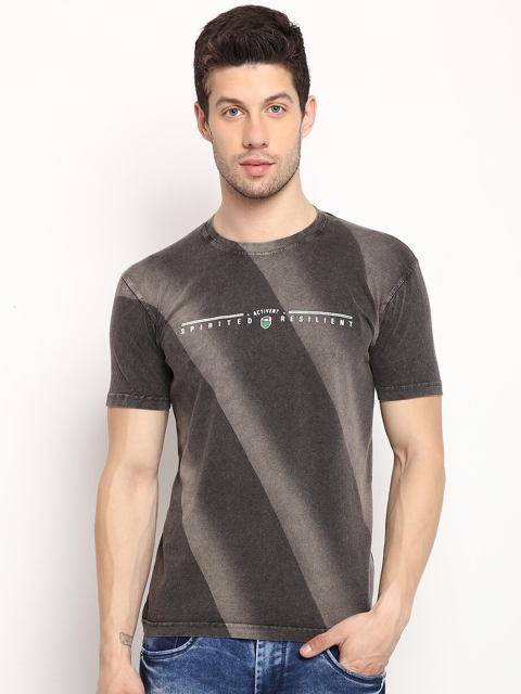 

V2 Value & Variety Men Brown & Cream-Coloured Printed T-shirt