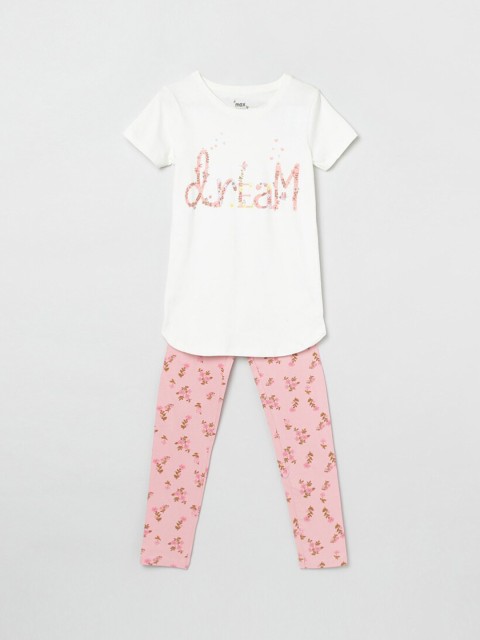 

max Girls White & Peach-Coloured Printed Night Suit