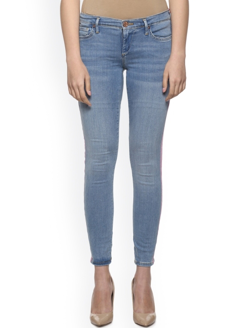 

True Religion Women Blue Jeans