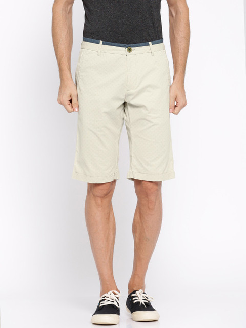 

SHOWOFF Men Beige Slim Fit Mid-Rise Chino Shorts