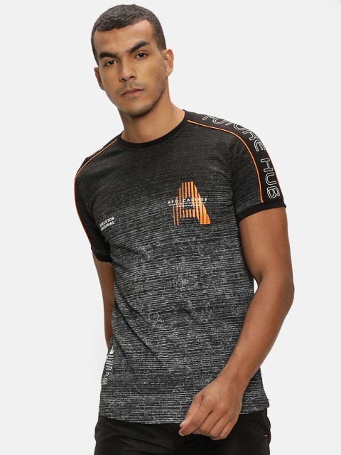 

V2 Value Variety Men Black White Striped Pure Cotton T-shirt