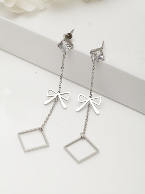 

AVANT-GARDE PARIS White Contemporary Drop Earrings