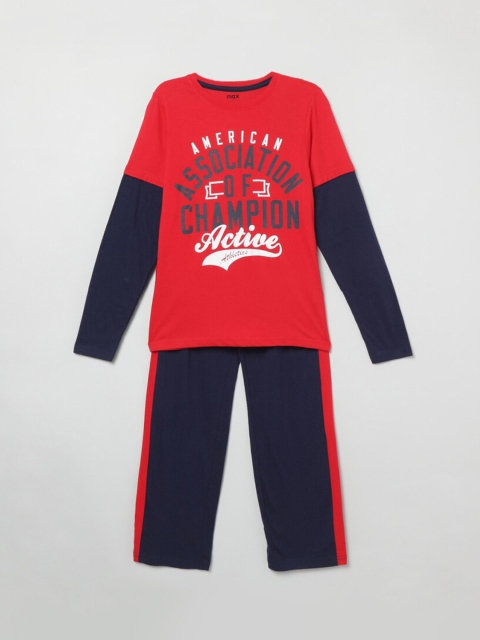 

max Boys Red & Navy Blue Printed Night suit