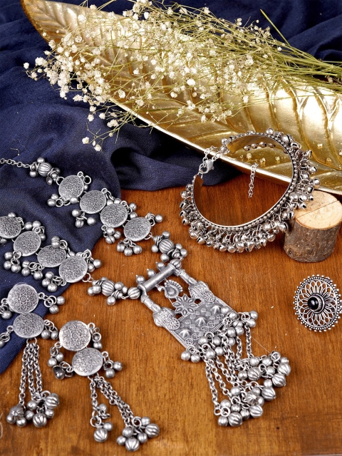 

TEEJH Oxidised Silver-Toned & Black Jewellery Set