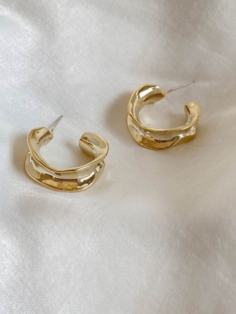 

YoungWildFree Gold-Plated Contemporary Half Hoop Earrings