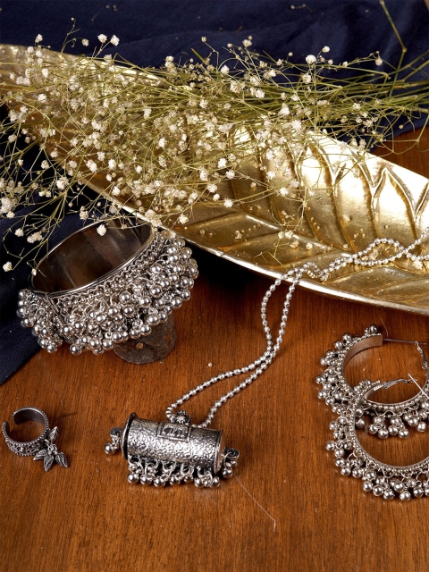 

TEEJH Oxidised Silver-Toned Ghungroo-Beaded Jewellery Set
