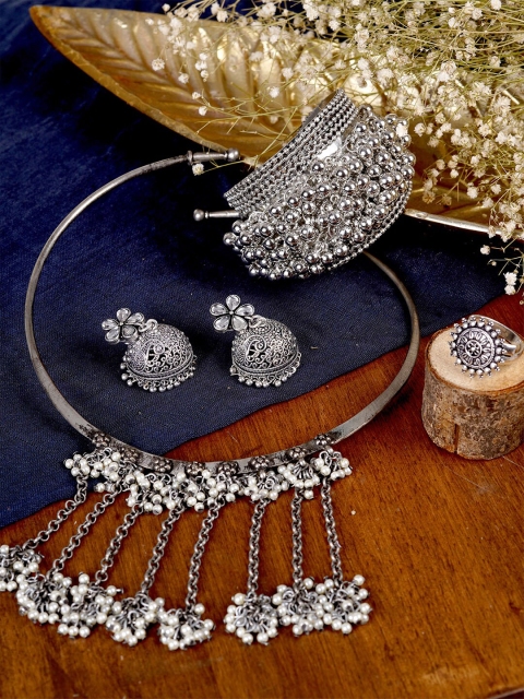

TEEJH Oxidised Silver-Toned & White Stone-Studded & Beaded Jewellery Set