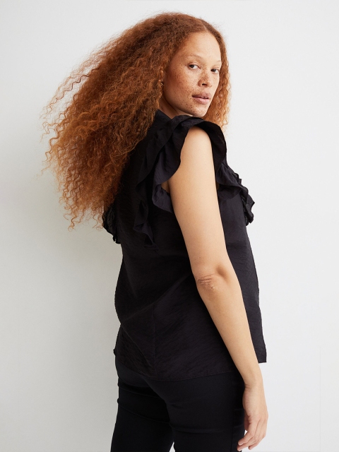 

H&M MAMA Black Solid Flutter-Sleeved Blouse