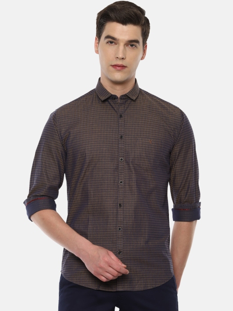 

V Dot Men Brown Slim Fit Casual Shirt