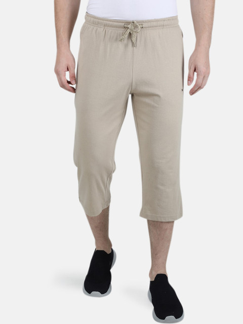 

Monte Carlo Men Cream Mid-Rise Regular Shorts