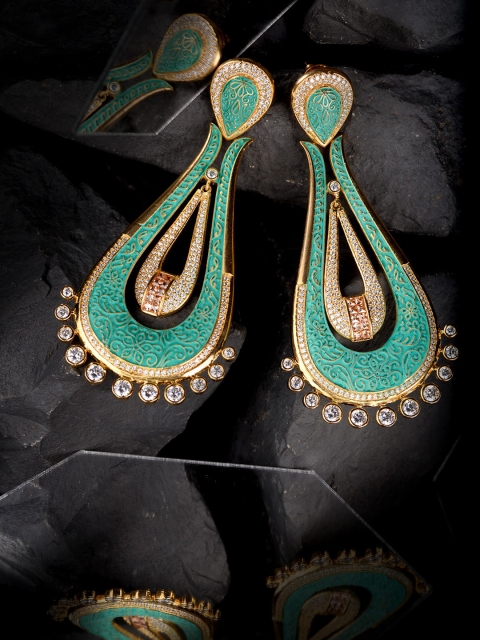 

Saraf RS Jewellery Gold-Plated & Green Contemporary Drop Earrings