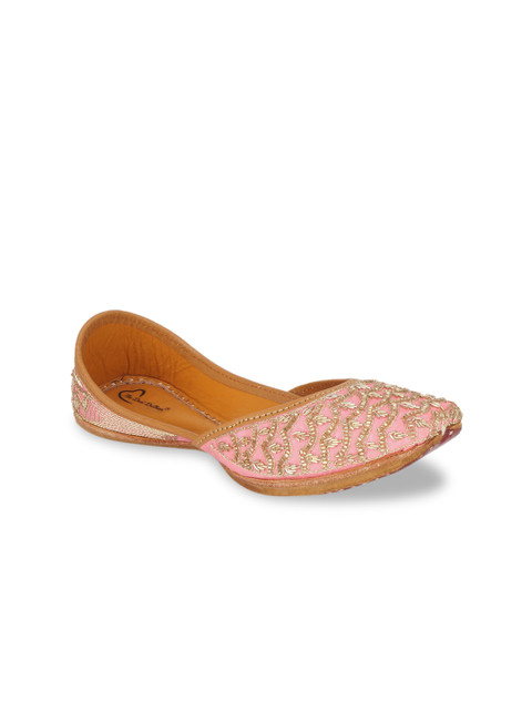 

The Desi Dulhan Women Pink Embellished Leather Ethnic Mojaris Flats