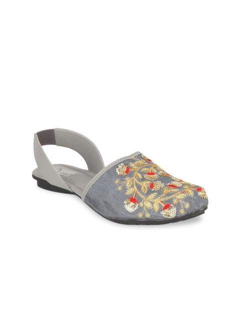 

The Desi Dulhan Women Grey Embellished Leather Ethnic Mules Flats