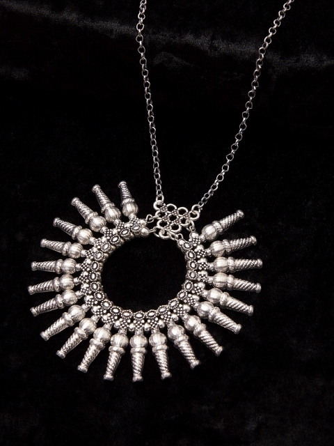 

GloBox By ZeroKaata Silver Toned German Silver Oxidized Pendant