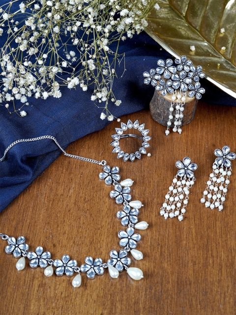 

TEEJH Oxidised Silver-Toned & White Polki Stone-Studded & Beaded Jewellery Set