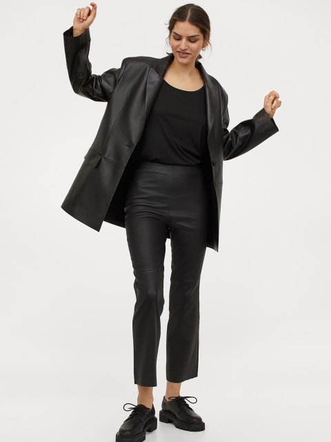 

H&M Women Black Low Necked T-shirt