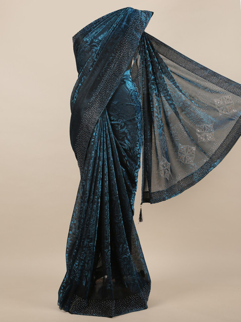 

Pothys Blue & White Embellished Beads and Stones Jute Silk Saree