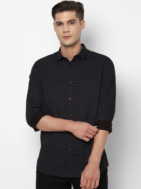 

Allen Solly Men Black Slim Fit Printed Casual Shirt