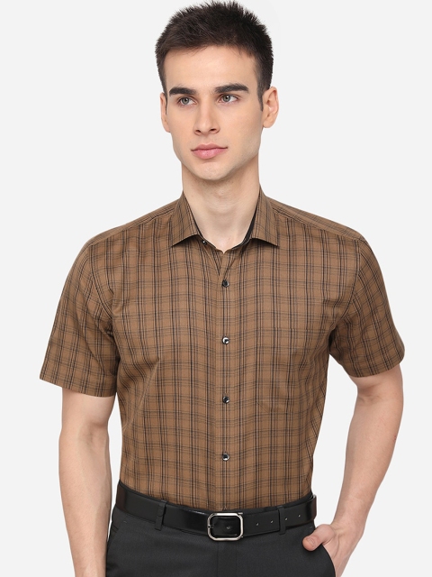 

Greenfibre Men Brown & Black Regular Fit Checked Formal Shirt