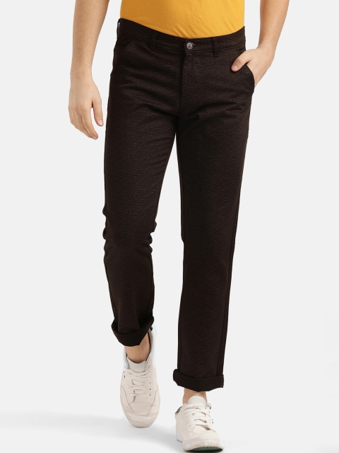 

V2 Value & Variety Men Brown Trousers
