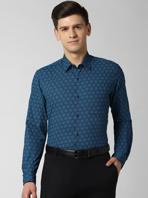 

Peter England Men Blue Ethnic Motif Print Regular Fit Cotton Formal Shirt