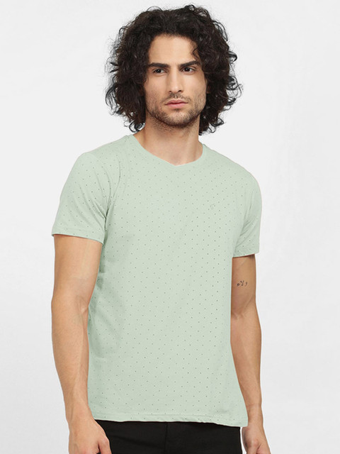 

V2 Value & Variety Men Green Polka V-Neck T-shirt