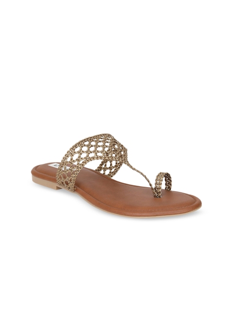 

Zyla Women Gold-Toned Woven Design One Toe Flats