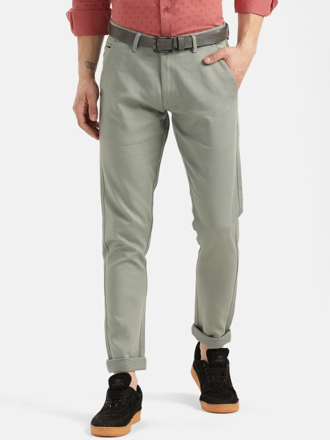 

V2 Value & Variety Men Green Pure Cotton Chinos Trousers