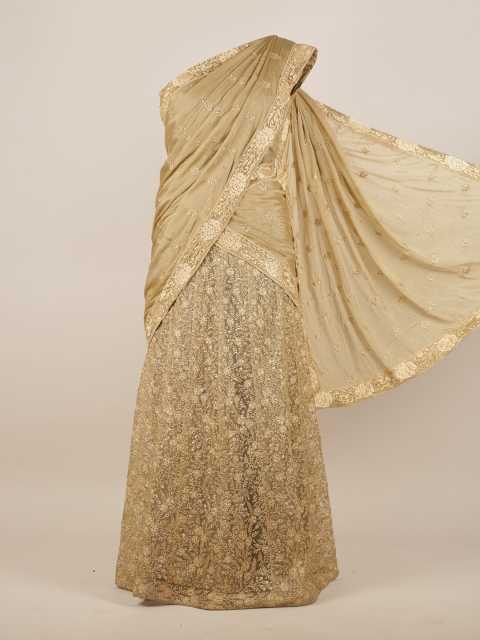 

Pothys Cream-Coloured Floral Net Heavy Work Saree