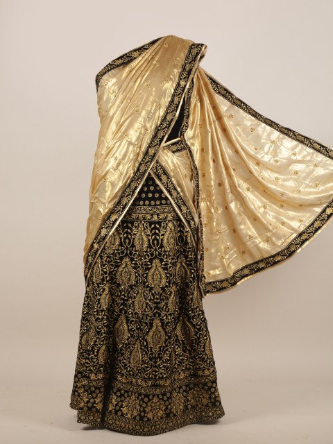 

Pothys Cream-Coloured & Navy Blue Embroidered & Stoned Half Saree