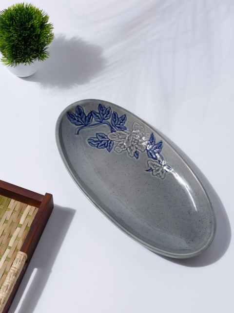 

Fabindia Grey Pieces Mudit Handpaintd Oval Glazed Ceramic Plate