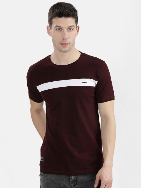

V2 Value & Variety Men Maroon T-shirt