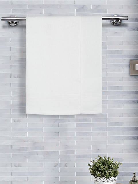 

Fabindia Set Of 2 White Solid Cotton Bath Towels