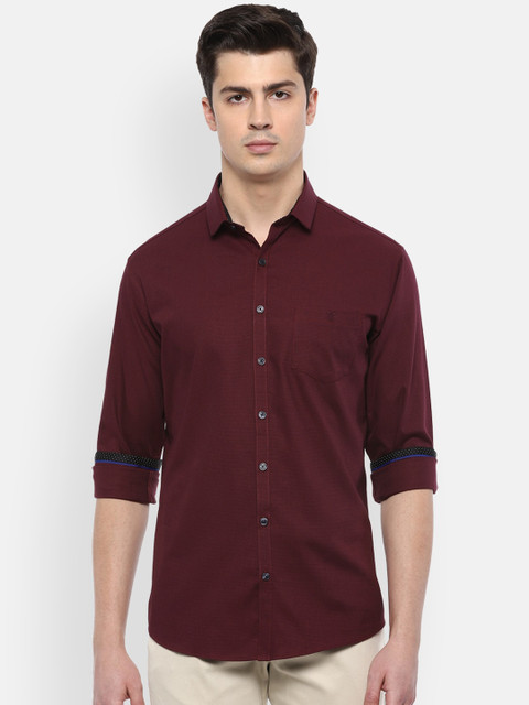 

V Dot Men Maroon Slim Fit Casual Shirt