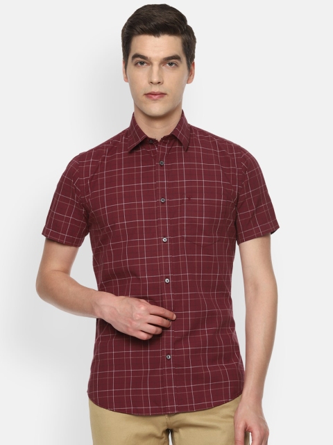 

Van Heusen Sport Men Maroon Slim Fit Checked Casual Shirt