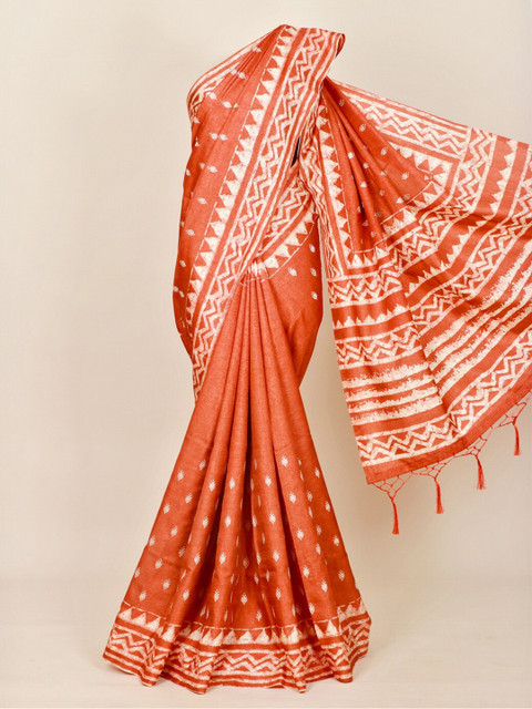 

Pothys Rust & White Floral Printed Saree