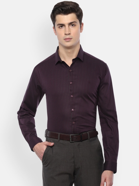 

V Dot Men Maroon Slim Fit Printed Casual Shirt