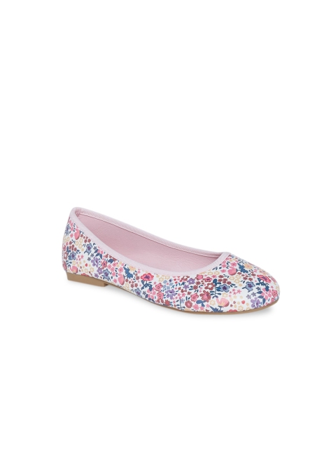 

Pantaloons Junior Girls White Printed Ballerinas Flats