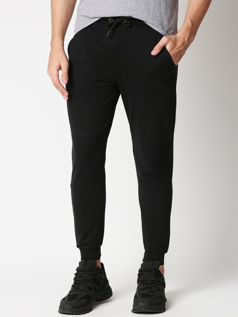 

Bewakoof Men Black Solid Ottoman Panel Pure Cotton Joggers
