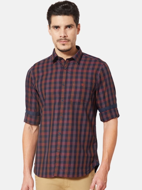 

J Hampstead Men Maroon Slim Fit Checked Casual Shirt