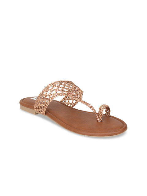

Zyla Women Rose Gold-Toned Woven Design One Toe Flats