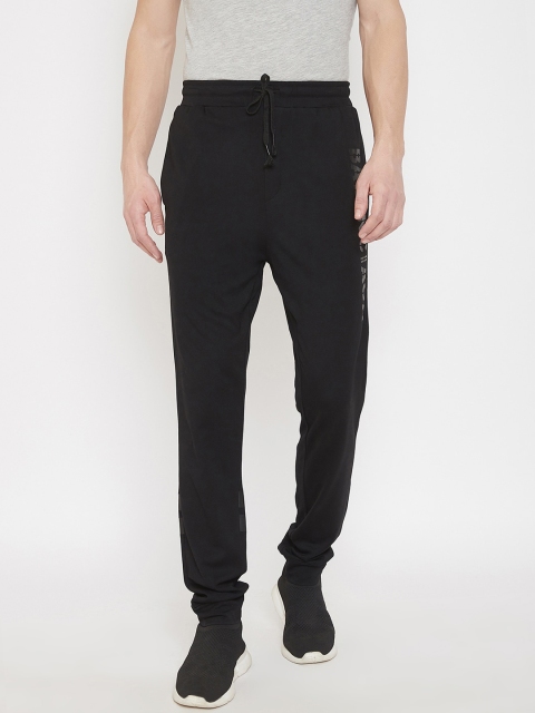 

QUBIC Men Black Solid Dry-Fit Joggers