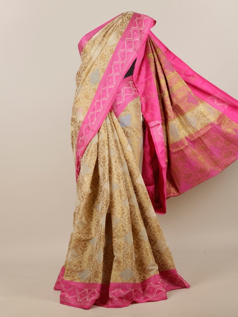 

Pothys Women Cream & Pink Cotton Blend Geometric Woven Designed Saree