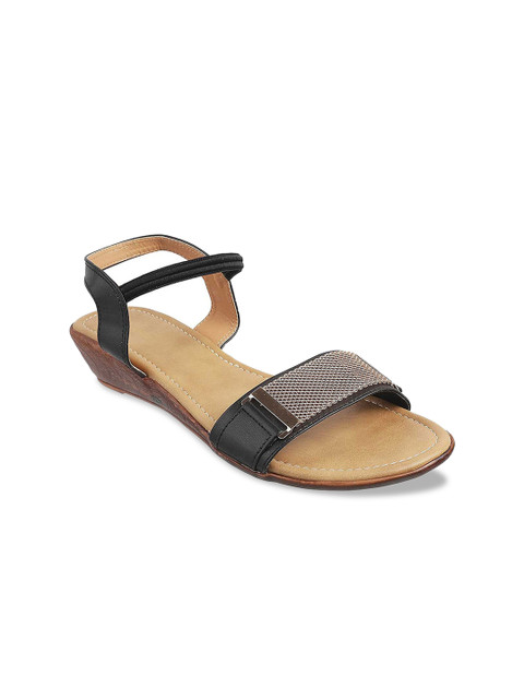 

WALKWAY Black & Off White Textured Wedge Sandals