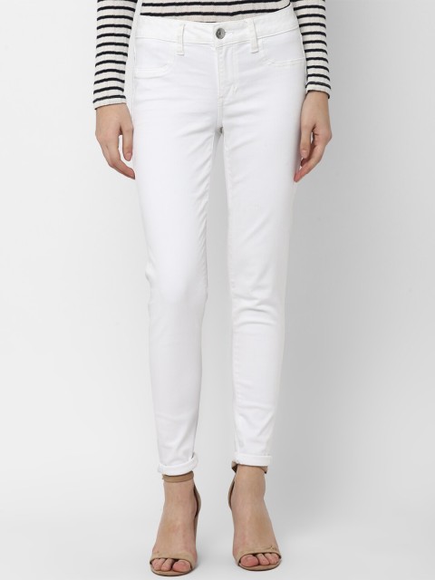 

AMERICAN EAGLE OUTFITTERS Women White Solid Skinny Fit Jeggings